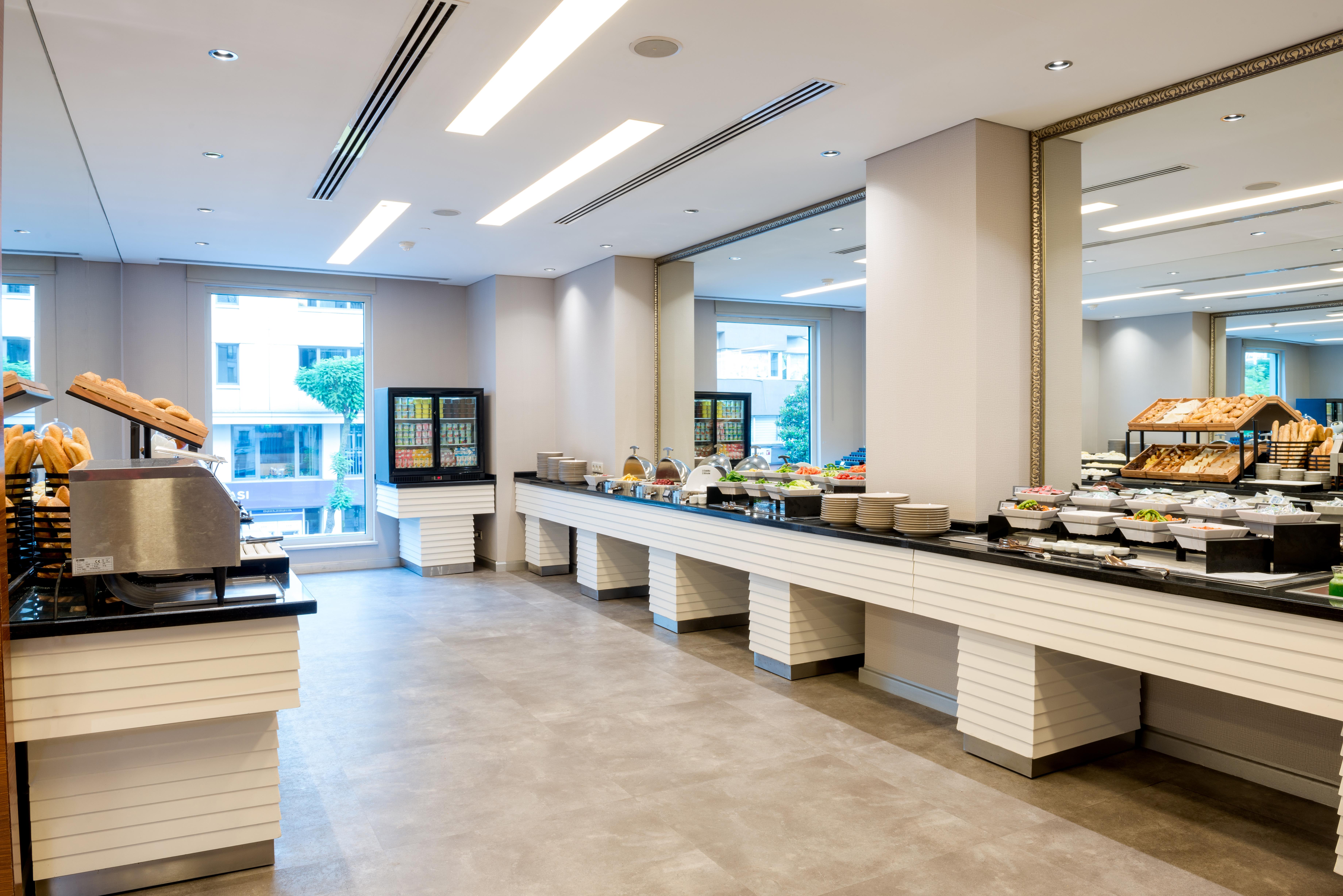 מלון Ramada Plaza By Wyndham Center (adults Only) איסטמבול