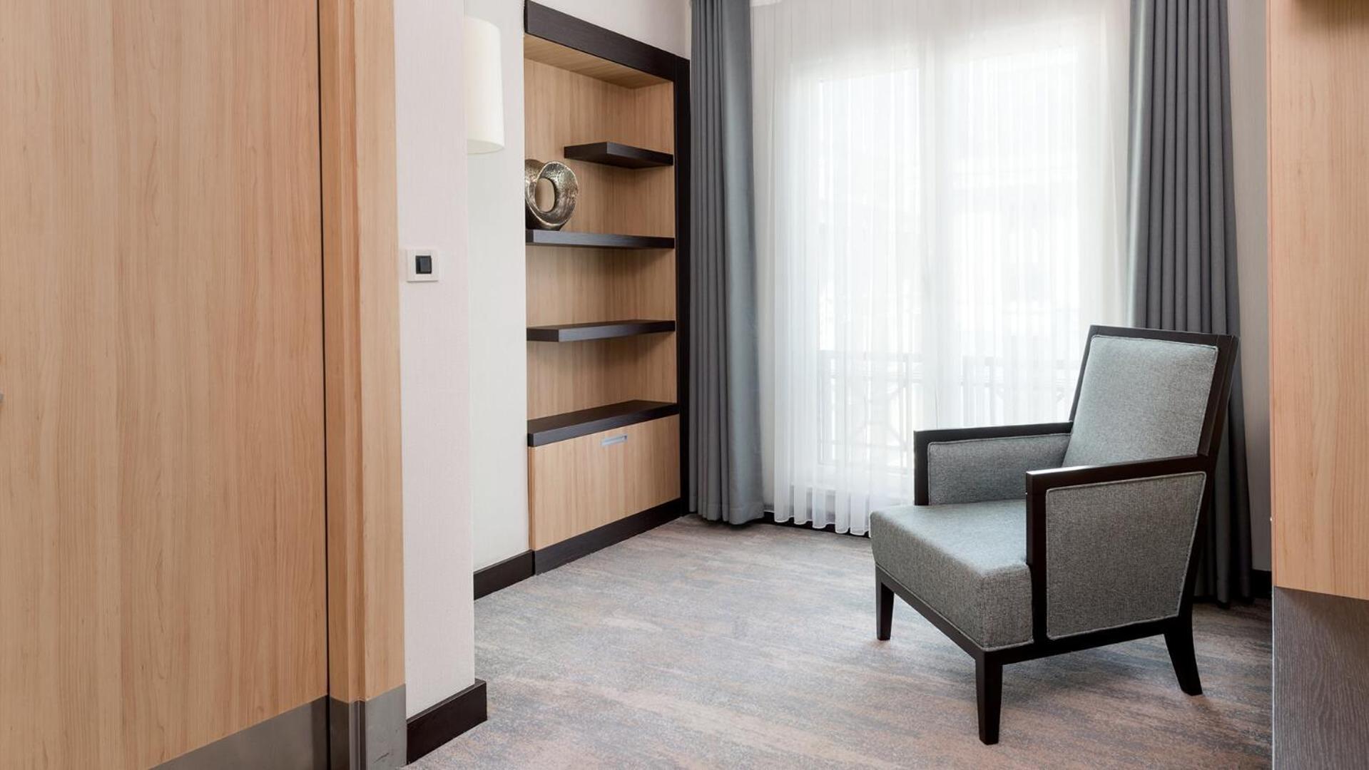 Hotel Ramada Plaza By Wyndham Center (adults Only) Istanboel
